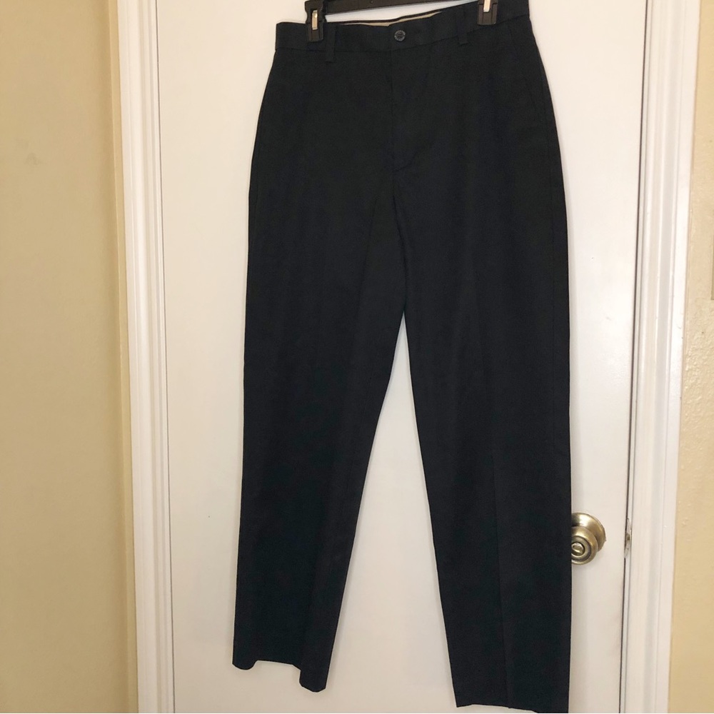 Dockers Mens Black Khaki Classic Fit
